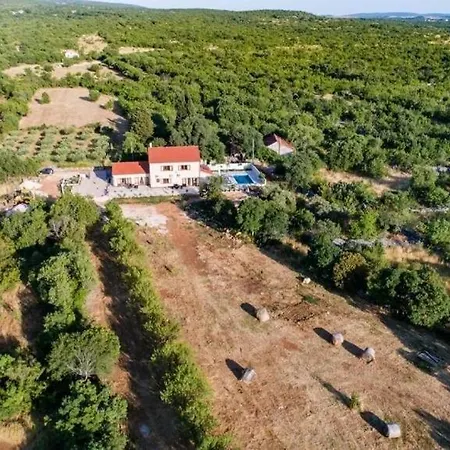 Family Friendly House With A Swimming Pool Drnis, Zagora - 25275 Ferienhaus