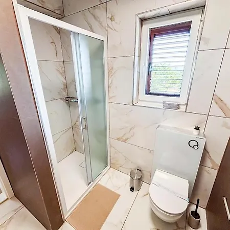 Family Friendly House With A Swimming Pool Drnis, Zagora - 25275 Drniš